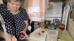 С Леночкой как всегда кухарим..