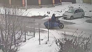 Евсино. Прямо сейчас. Глянул в окно, а там раритет пронёсся...