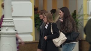 Удивительные стильные девушки и парни в самом центре Москвы 2025 👗🏙️