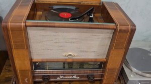 НАД ВОЛНОЮ ГОЛУБОЮ - МИХАИЛ МИХАЙЛОВ (музыка Константин Листова, сл. Александра Жарова)1948, СССР