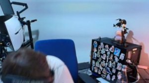 Мэддисон признался, что давно ссыт в ведро прямо на стримах, чтобы не нужно было вставать и идти