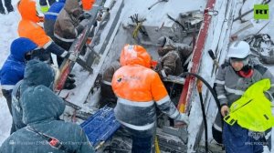 روسيا.. إنقاذ عامل منجم طمرته الثلوج ليلة كاملة