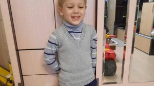 Безрукавка спицами для мальчика 3-4 лет (свяжет даже начинающий) (часть 2)
