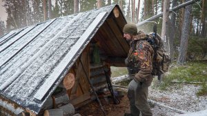 УШЁЛ ОХОТИТЬСЯ И РЫБАЧИТЬ НА МЕЛКУЮ ТАЁЖНУЮ РЕЧКУ В ИЗБУ "БОРОВУЮ"