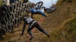 Гора-убийца мотоциклов 😬