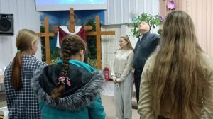 прославления и Слово Божье.