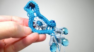 Как я сделала птичку из вязаных крючком жгутов