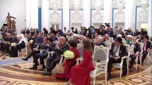 «Путин дважды наградил Японию»: медаль Пушкина упала — и вернулась с поцелуем президента