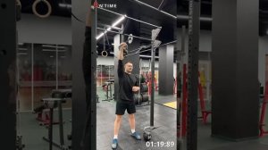 Денисов Даниил/сотрудник ТФ Братисласвкая/ 32 раза