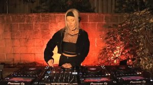 P_EZSi (2025)THE BACKYARD(OBSBOT TAIL 2)(720p)