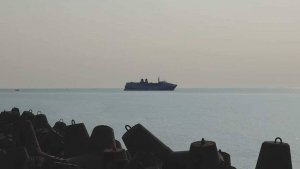 Паром из Турции, который не пустили в порт Сочи, вернулся в Трабзон