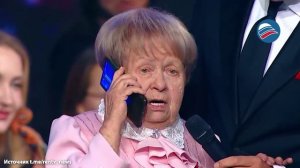 Неожиданный звонок от президента: Путин поздравил Пахмутову по телефону во время концерта