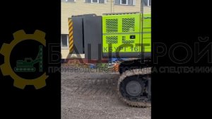 Сваебой КБУРГ 16-01 на раздвижной гусеничной базе ZR 225 с гидромолотом DYH-8