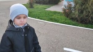 В ТАКИХ УСЛОВИЯХ НЕ ВОЗМОЖНО РАБОТАТЬ/ ОН ПРОСТО НЕ ДАЕТ МНЕ НЕ МИНУТЫ/ ЗЛОСТЬ МЕНЯ ПЕРЕПОЛНЯЕТ