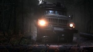 КОМБАТ КРЮ.ЗиЛ-131 и осенний лес...