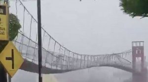 Супертайфун "Фунг-Вонг" обрушился на побережье Филиппин