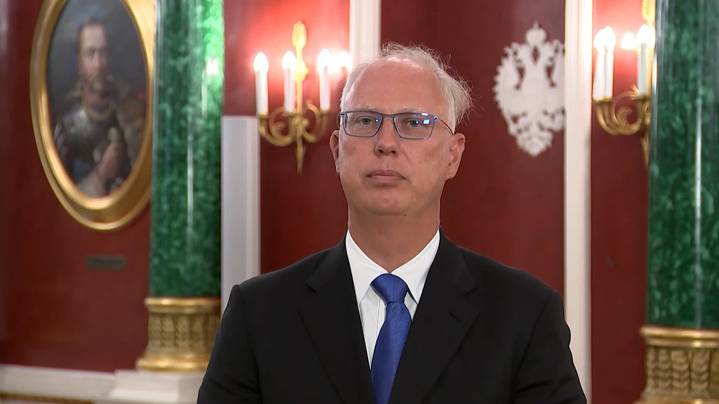 Дмитриев назвал "наградой" санкции Зеленского