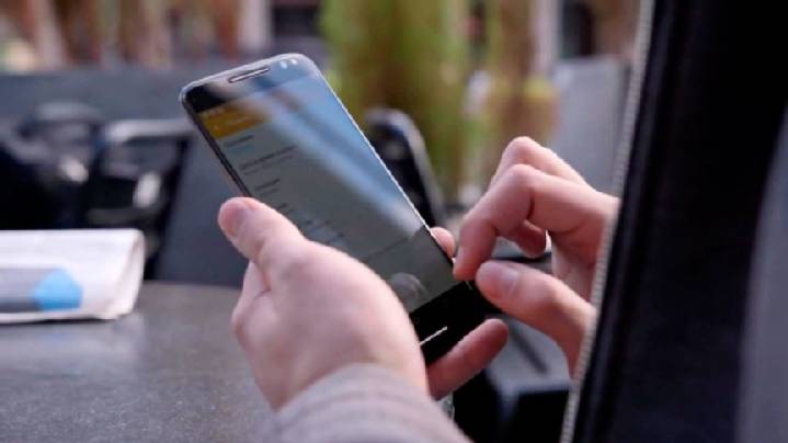 "Ведомости": операторов могут обязать приостанавливать услуги по требованию ФСБ