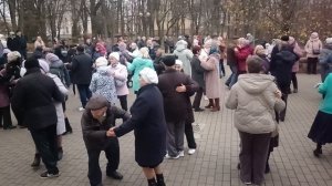 Улыбнись и подумай..... 09.11.25 Гомель парк Луначарского 🥰💫