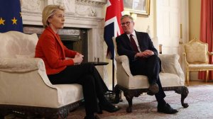 FT сообщила о сорванной встрече фон дер Ляйен со Стармером на COP-30