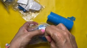 Распаковка ASMR-картинок Disney Pixar Cars