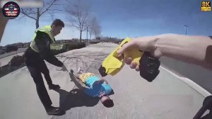 Самые безумные моменты: полицейские сталкиваются с самыми опасными преступниками #33