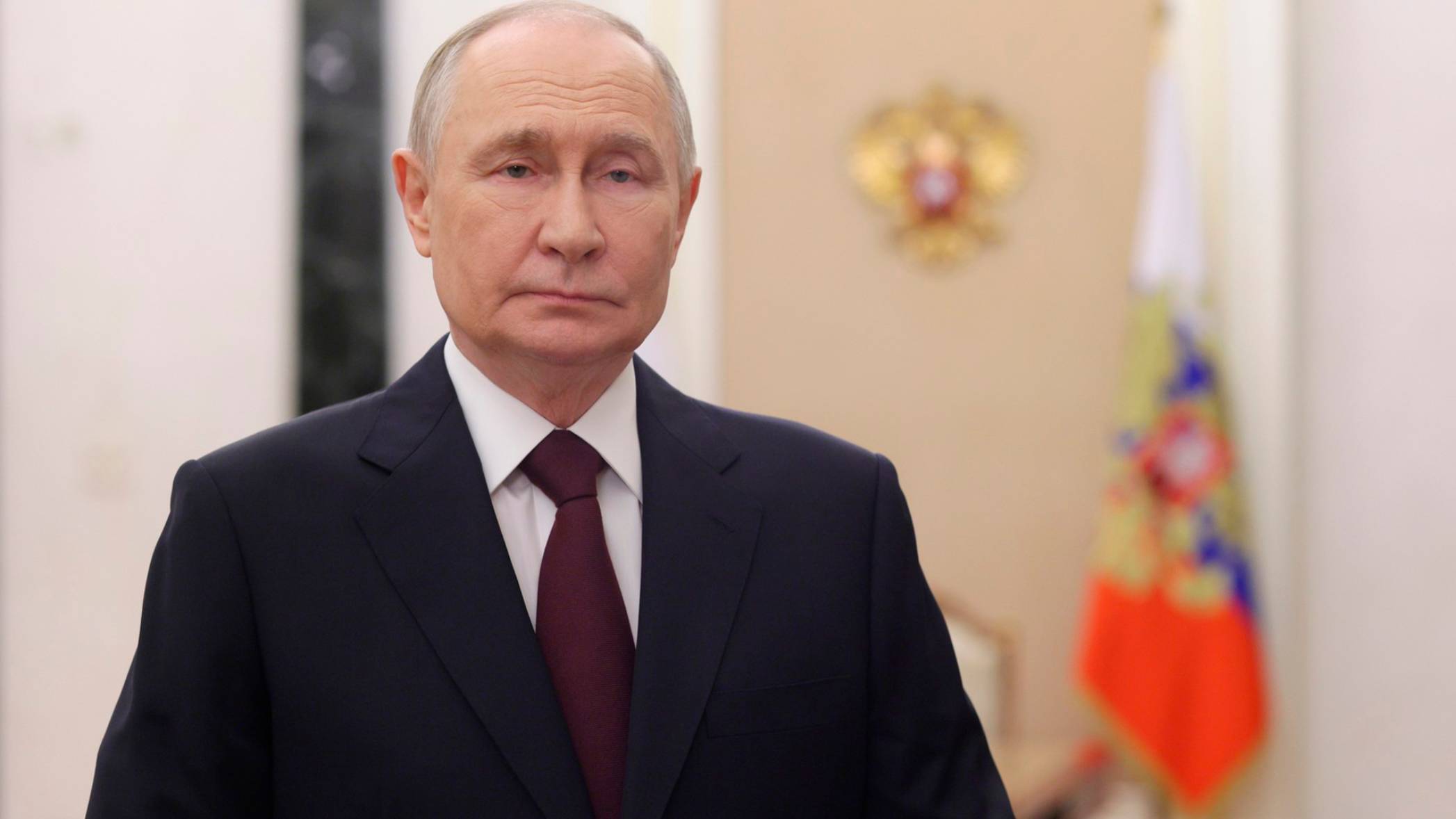 Путин поздравил сотрудников и ветеранов МВД с профессиональным праздником смотреть онлайн