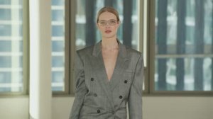 Показ женской коллекции Stella McCartney осень-зима 2025-2026