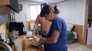 Дочка приехала  к маме в Деревню. Жизнь в Деревне