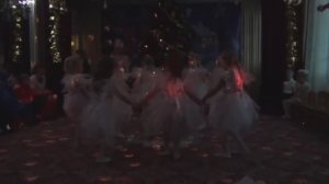 Волшебный танец снежинок в старшей группе