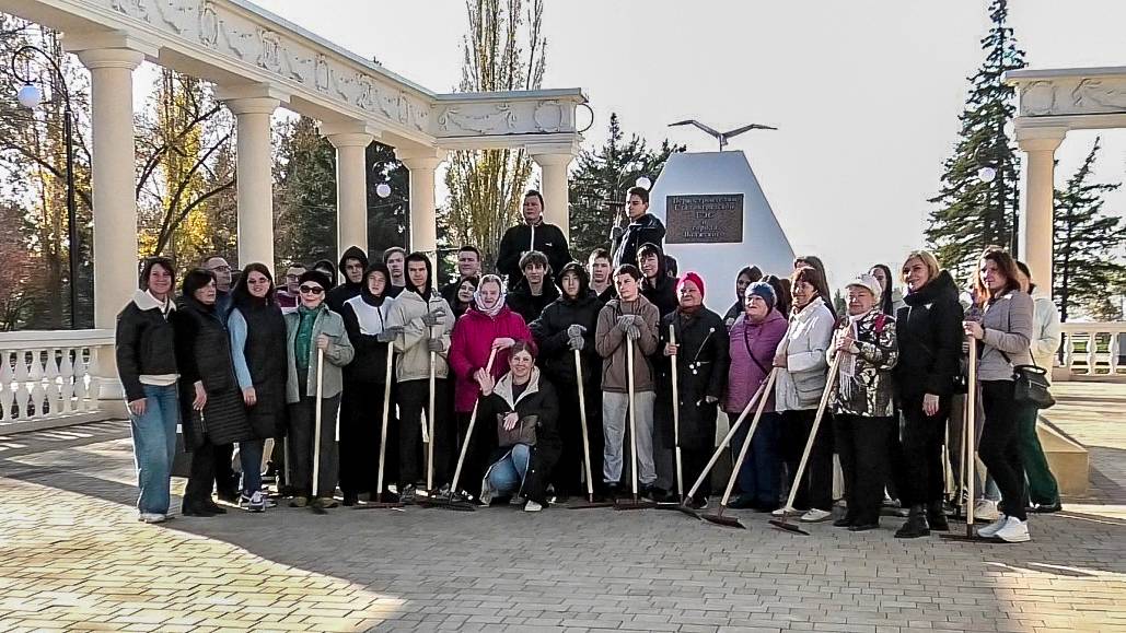 Волжане наводят чистоту на городских территориях смотреть онлайн