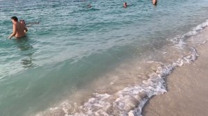 Пообедали и пошли купаться.