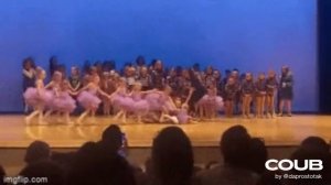 Вся политика Украины при Зеленском в одном видео