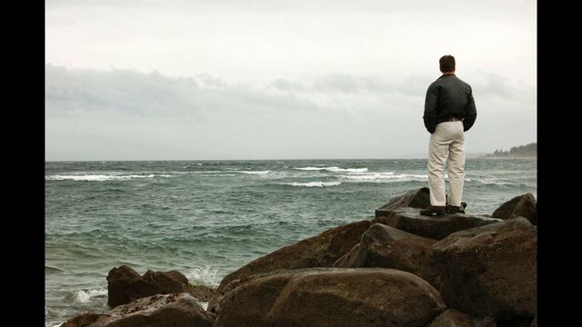 Даниил Беляев. Когда сижу на камне возле моря смотреть онлайн