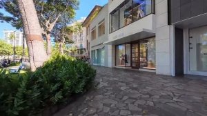 WALKING-TOUR-The-Beach-and-Streets-of-Waikiki-Hawaii