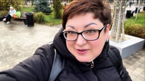 А  я сегодня счастливая/Нашла ее в Пятерочке и такой у меня еще нет/На педикюр с хорошим настроением