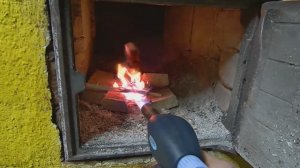 Как растопить печь без классической растопки. Быстрый розжиг.