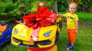 Крис учится мыть машины и помогает своим друзьям!