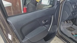 Как снять дверную карту, обшивку Рено Логан 2, 2012 2013 2014 2015 2016 2017 2018 2019 2020 2021