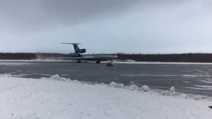 Ту-154 ак Белавиа аэропорт Ханты-Мансийск .