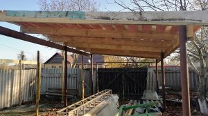 Осенний уход за клубникой / Стройка / Вспахали огород / Наводим порядок на участке / Дачный влог