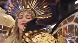 Заказать артистов в зеркальных костюмах на новый год в Москве - артисты на праздник и встречу гостей