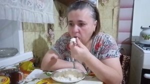 Экономист экспериментирует. Пью кофе и завтракаю.