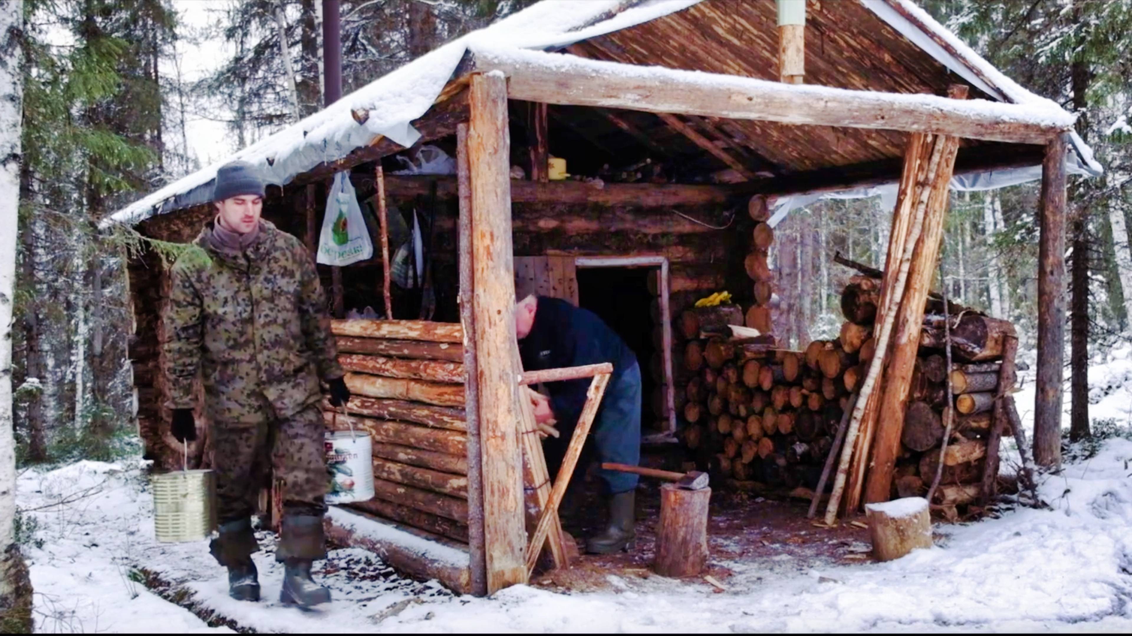 Поход в тайгу в лесную избу!  Зима в ноябре. ❄