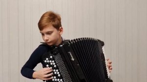 "Попурри на темы песен о ВОВ".  Исполняет Ченигин Максим.