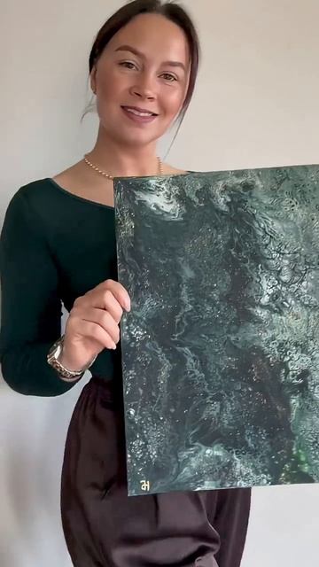 Моя картина в технике флюид арт