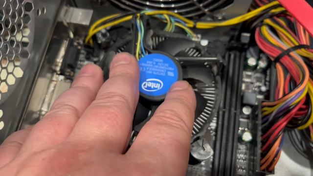 GIGABYTE GA-H81M-S2V. UPGRADE до максммалок смотреть онлайн