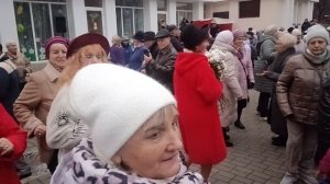 Кучерявая мадам..... 09.11.25 Гомель парк Луначарского 🥰💫