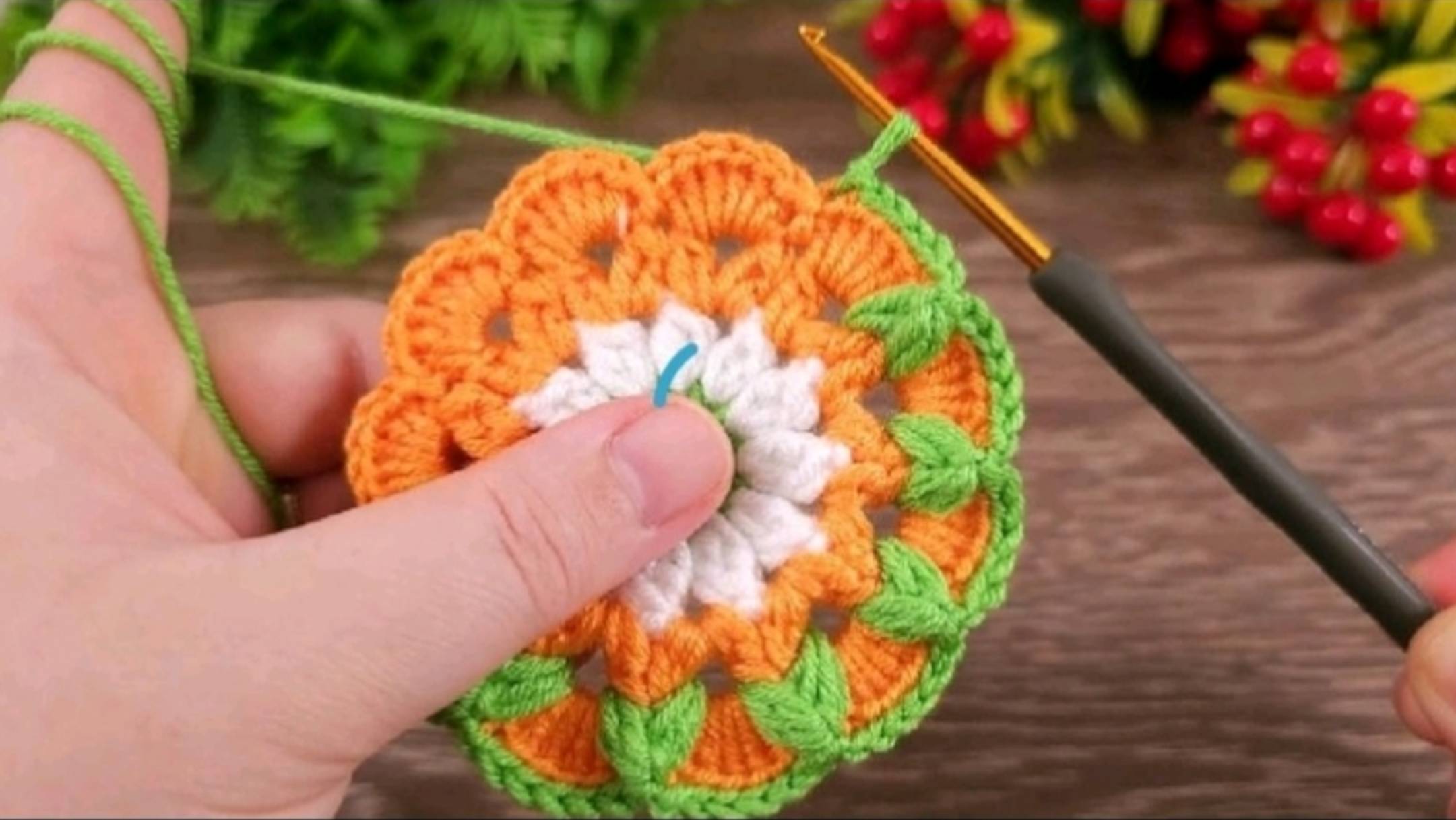 КРУГЛЫЙ МОТИВ КРЮЧКОМ❤ #всевжизнисвязано #все_в_жизни_связано #вязаниекрючком смотреть онлайн