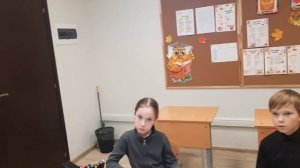 Урок английского языка. Игра Stand up if...